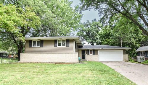 6016 Birchwood Rd, Woodbury, MN, 55125-2043 | Card Image