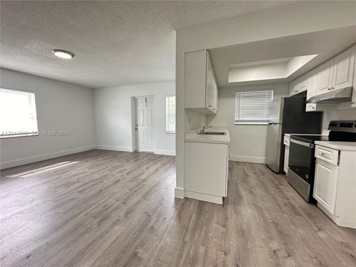 5-3660 Ne 11th Ave, Oakland Park, FL, 33334-2956 | Card Image