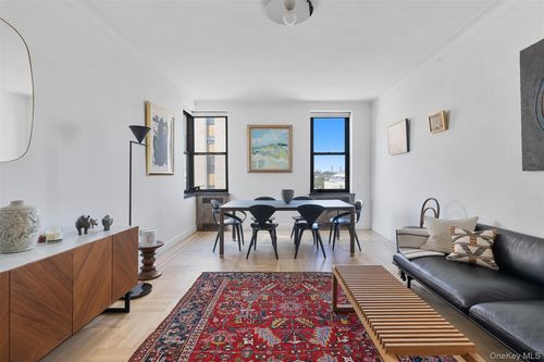 7n-860 Grand Concourse, Bronx, NY, 10451-2818 | Card Image