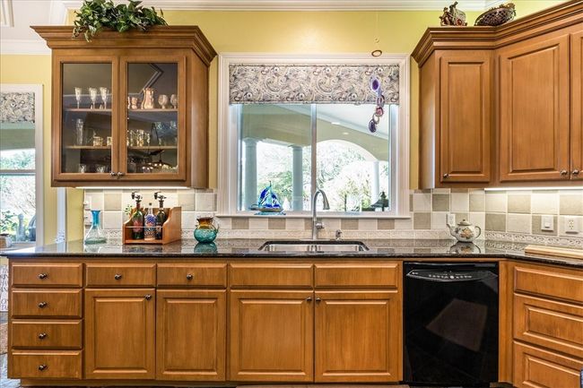 Kitchen | Image 16