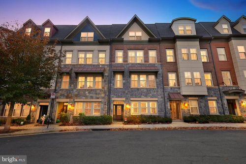 1308 S Quinn St, ARLINGTON, VA, 22204-6285 | Card Image