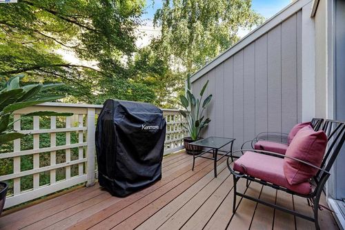 apt-j-2719 Oak Rd, Walnut Creek, CA, 94597-2889 | Card Image