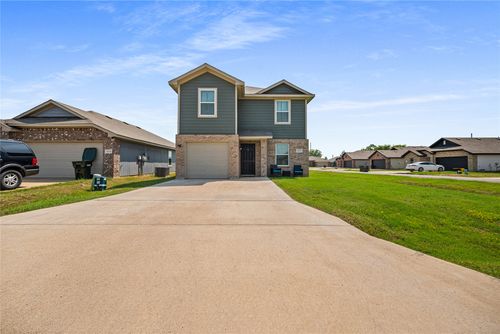 452 Bobbie St, Mabank, TX, 75147-9409 | Card Image