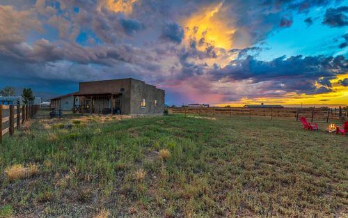 172 W Romero Rd, Ranchos de Taos, NM, 87557-8725 | Card Image