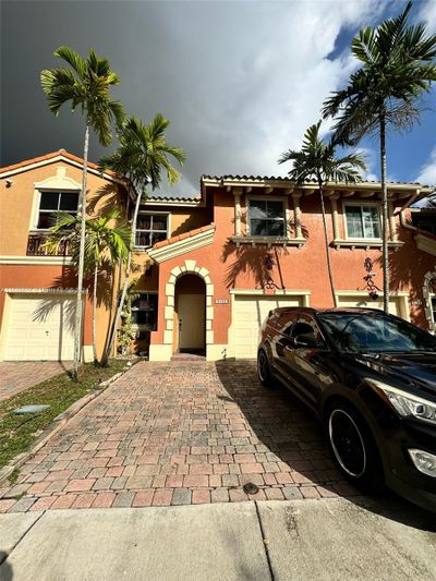 3169 - 3169 Sw 153rd Ct, Townhouse with 3 bedrooms, 2 bathrooms and null parking in Miami FL | Image 2