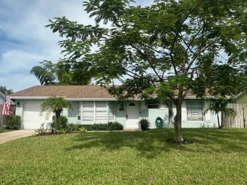 8713 Se Sandridge Ave, Hobe Sound, FL, 33455-4634 | Card Image