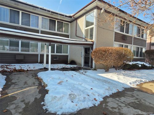 19131 Lahser Rd, Detroit, MI, 48219-5523 | Card Image