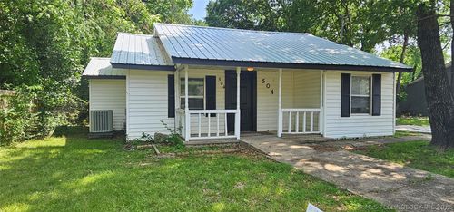 504 S Walnut St, Sallisaw, OK, 74955-5841 | Card Image