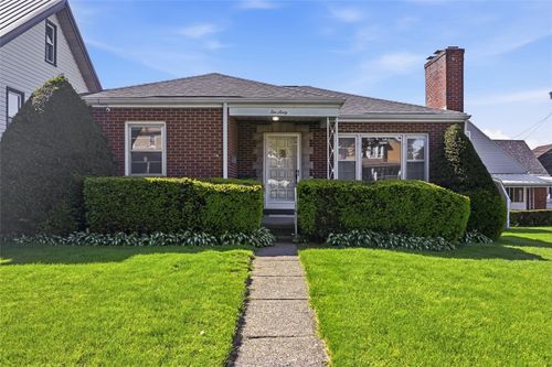 1060 Pacific Ave, Brackenridge, PA, 15014 | Card Image