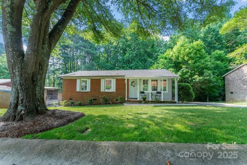 106 Valley Rd, York, SC, 29745-1844 | Card Image