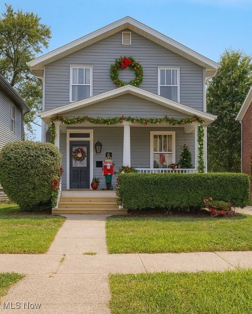 720 Locust Ave, Zanesville, OH, 43701-2412 | Card Image