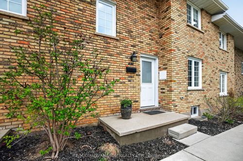 222 Homestead Cres, London, ON, N6G2E5 | Card Image