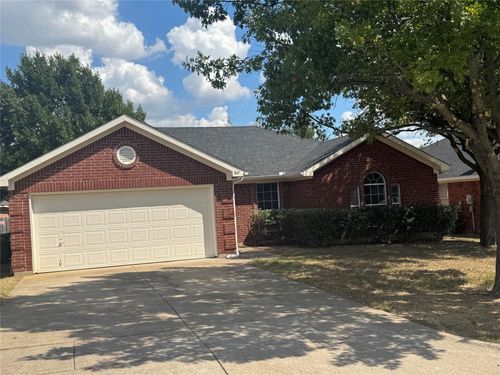 1604 Ocean Dr, Mansfield, TX, 76063-5917 | Card Image