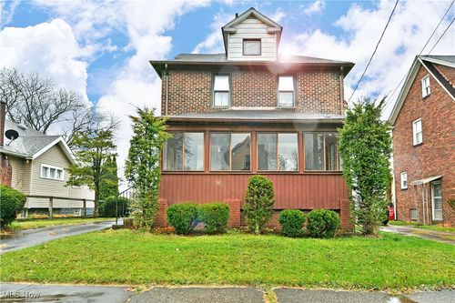 357 Penhale Ave, Campbell, OH, 44405-1551 | Card Image