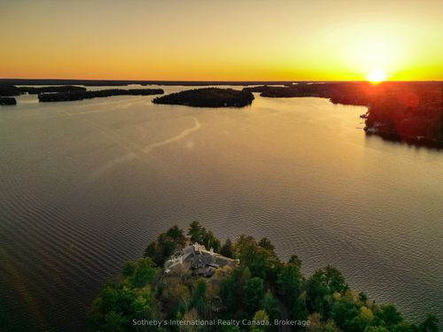 full-1250 Waldmere Road, Bracebridge, ON, P1L1W8 | Card Image