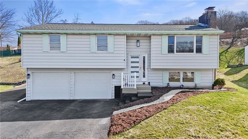 2450 Theresa Blvd, Binghamton, NY, 13903-2730 | Card Image
