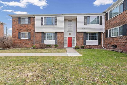 25325 Shiawassee Cir, Southfield, MI, 48033-3830 | Card Image