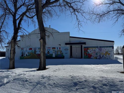 0 1 Ave, Quinton, SK, S0A3G0 | Card Image