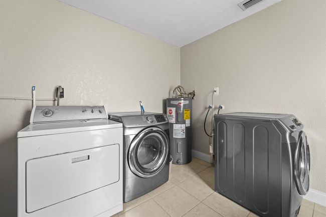1528 Singletary Ave, House other with 4 bedrooms, 2 bathrooms and null parking in Pahokee FL | Image 19