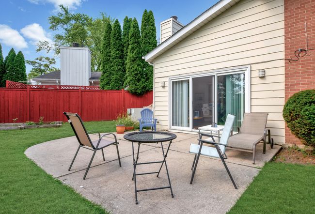 453 Edens Ln, House other with 4 bedrooms, 2 bathrooms and 2 parking in Northfield IL | Image 20