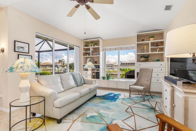 Family Room | Image 15