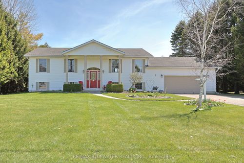 9873 Leonard Street, Lambton Shores, ON, N0M1T0 | Card Image