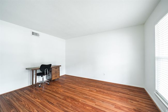 Flex space across dining area | Image 4