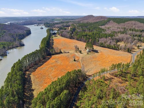 1347 Newsom Rd, Denton, NC, 27239-7118 | Card Image