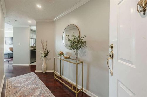 806-1 Biscayne Dr Nw, Atlanta, GA, 30309-1090 | Card Image