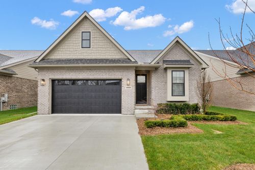 5920 Willow Grove Drive, Troy, MI, 48085 | Card Image