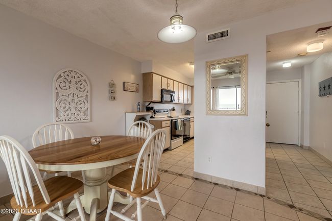 APT-208 - 3180 Ocean Shore Blvd, Condo with 2 bedrooms, 2 bathrooms and null parking in Ormond Beach FL | Image 13