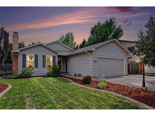 717 Shipman Mountain Ct, Windsor, CO, 80550-4915 | Card Image