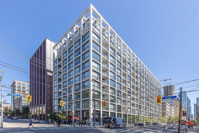 PH07 - 39 Brant St, Condo with 2 bedrooms, 3 bathrooms and 1 parking in Toronto ON | Image 1