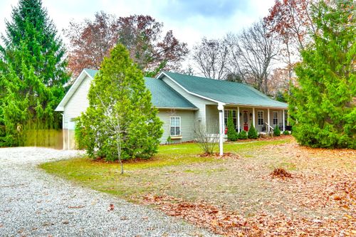 9909 Northville Cres, Thedford, ON, N0M2N0 | Card Image