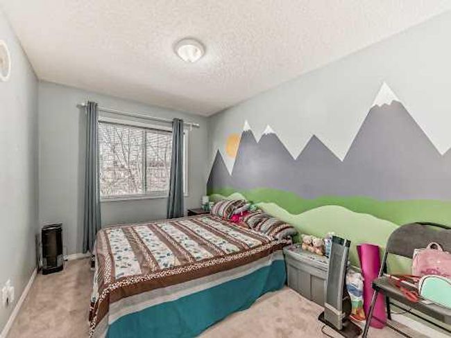 127 Hidden Creek Rise Nw, Home with 3 bedrooms, 2 bathrooms and 2 parking in Calgary AB | Image 35