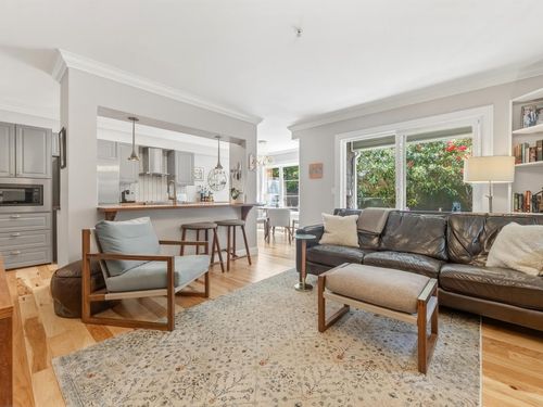 103-2110 York Ave, Vancouver, BC, V6K1C3 | Card Image