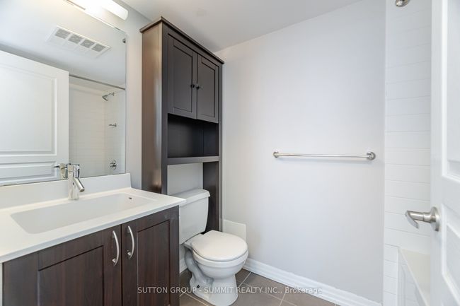 1103 - 1940 Ironstone Dr, Condo with 2 bedrooms, 2 bathrooms and null parking in Burlington ON | Image 24