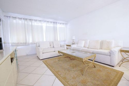 apt-401d-215 Se 3rd Ave, Hallandale Beach, FL, 33009-5674 | Card Image