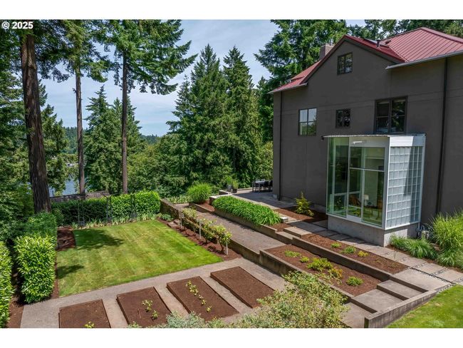 693 Terrace Dr, House other with 4 bedrooms, 4 bathrooms and 5 parking in Lake Oswego OR | Image 41