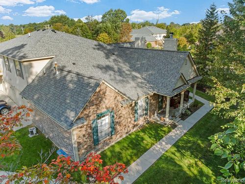 4034 Stonebridge, Holly, MI, 48442-9529 | Card Image