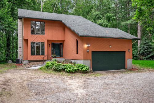10 Shelly Dr, Pelham, NH, 03076-2235 | Card Image