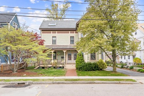 18 Maple St, Watertown, MA, 02472-4606 | Card Image