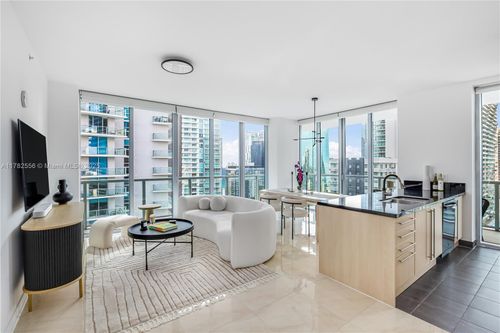 2719-n-1111 Sw 1st Ave, Miami, FL, 33130-5401 | Card Image