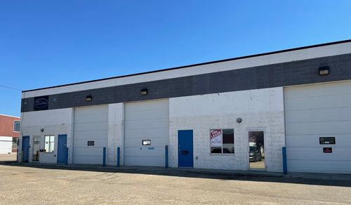 11629 145 St Nw, Edmonton, AB, T5M1V9 | Card Image