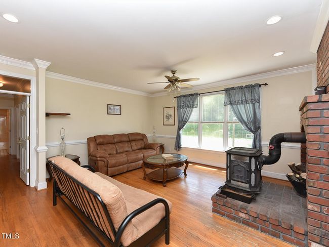 Interior - LR - OK | Image 19