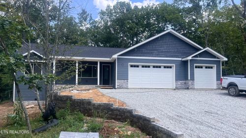 20 Rolling Green Ct, Crossville, TN, 38558-8748 | Card Image