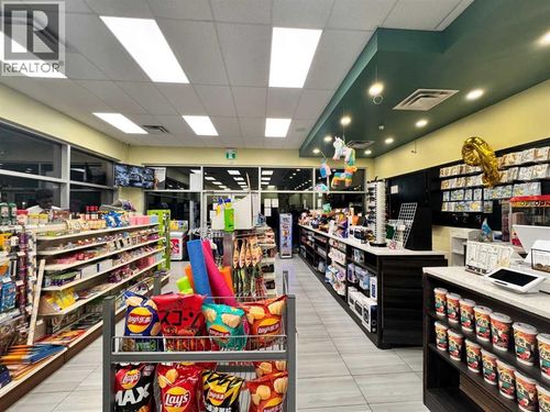 30 Crestridge Common Sw, Calgary, AB, T3B6K2 | Card Image