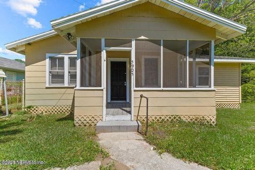 5905 Briley Ave, JACKSONVILLE, FL, 32208-3303 | Card Image