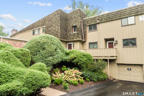 186-186 Gillies Ln, Norwalk, CT, 06854-1022 | Card Image
