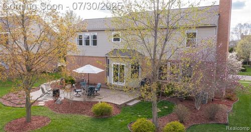 1805 Ring Neck Dr, Rochester, MI, 48307-6010 | Card Image